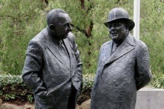 Premier statues
