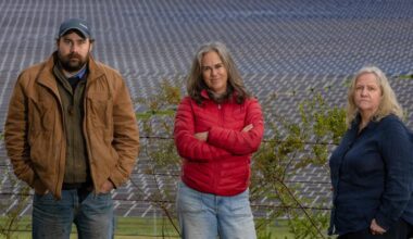 Fears for Victorian farmland with solar, wind farm plans