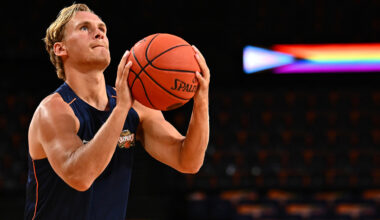 Third time's a charm: Adnam signs with Hawks