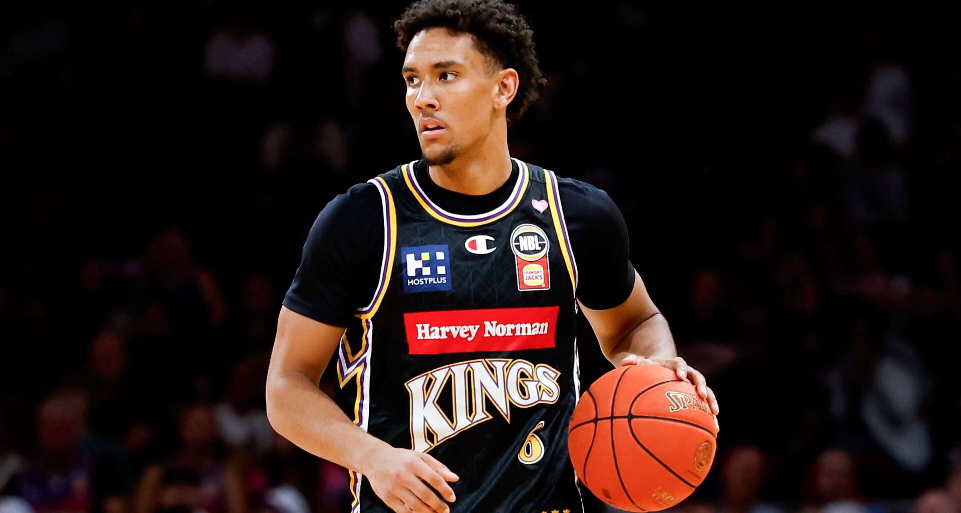 Three-time champion signs with Taipans