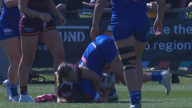 Ali Brigginshaw is pinged for an ugly tackle on Bulldogs skipper Tayla Preston.