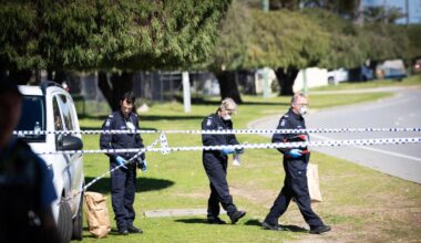 Warnbro home invasion: Men stabbed and rushed to hospital after home invasion on Currie Street
