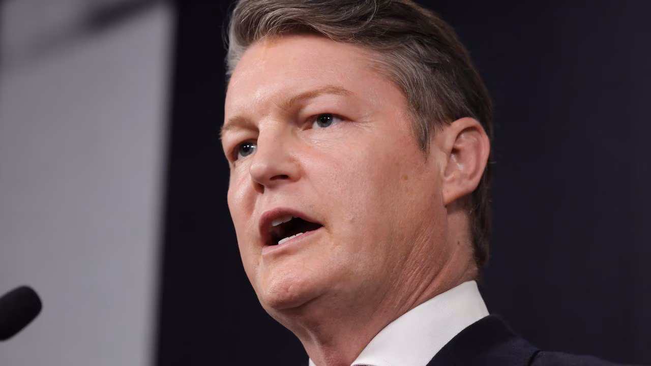 Young homeless in Victoria forced into hospital during mental health crisis, report finds