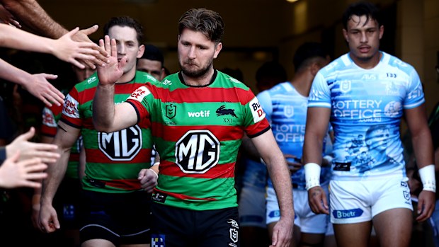 Arrow leads the Rabbitohs out to face the Titans