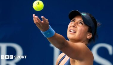 Heather Watson begins her service motion