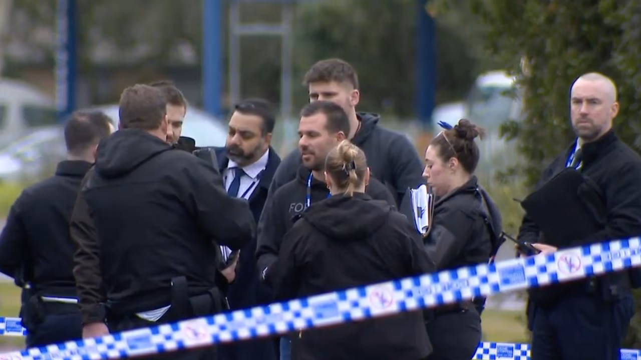 Ferntree Gully man arrested after woman found injured dies: Cops