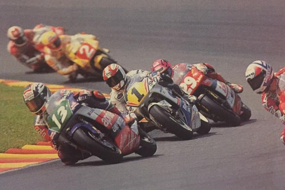 Reggiani leads the pack as Aprilia hits its stride in 1992 with a 2-3 in the 250cc championship and a first world title in 125cc with Gramigni