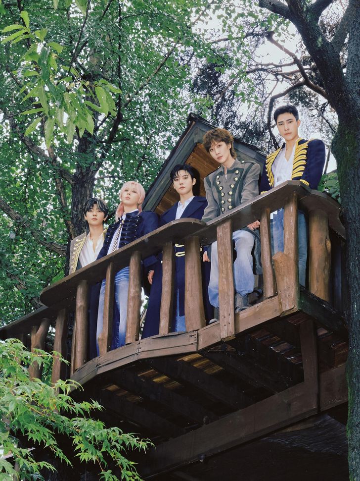ONEWE will hold its sixth solo concert, 'O! NEW E!volution VI,' on Sept. 19 and 20, following Wednesday's release of '面 : Unknown Atlas.' Courtesy of RBW
