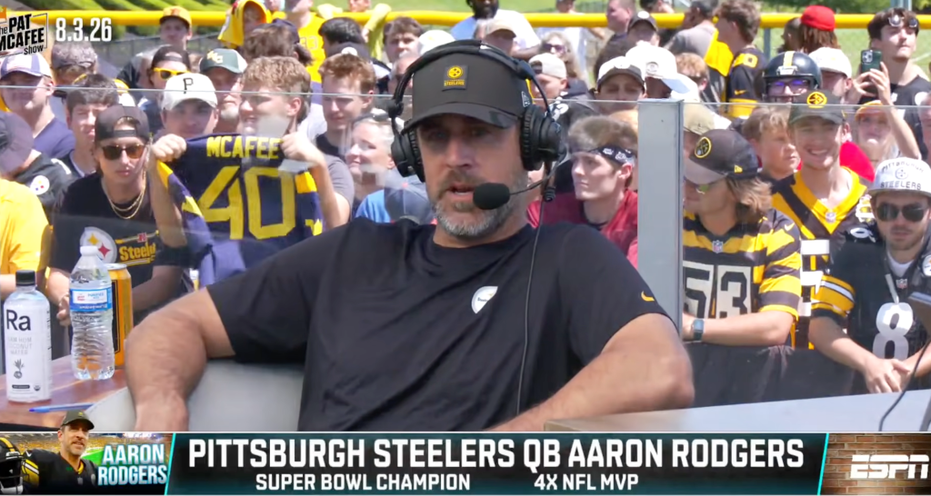 Aaron Rodgers blasts ESPN for not covering Russini-Vrabel scandal