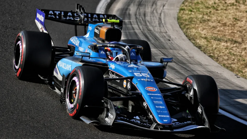 Sainz predicts a long road to recovery for Williams