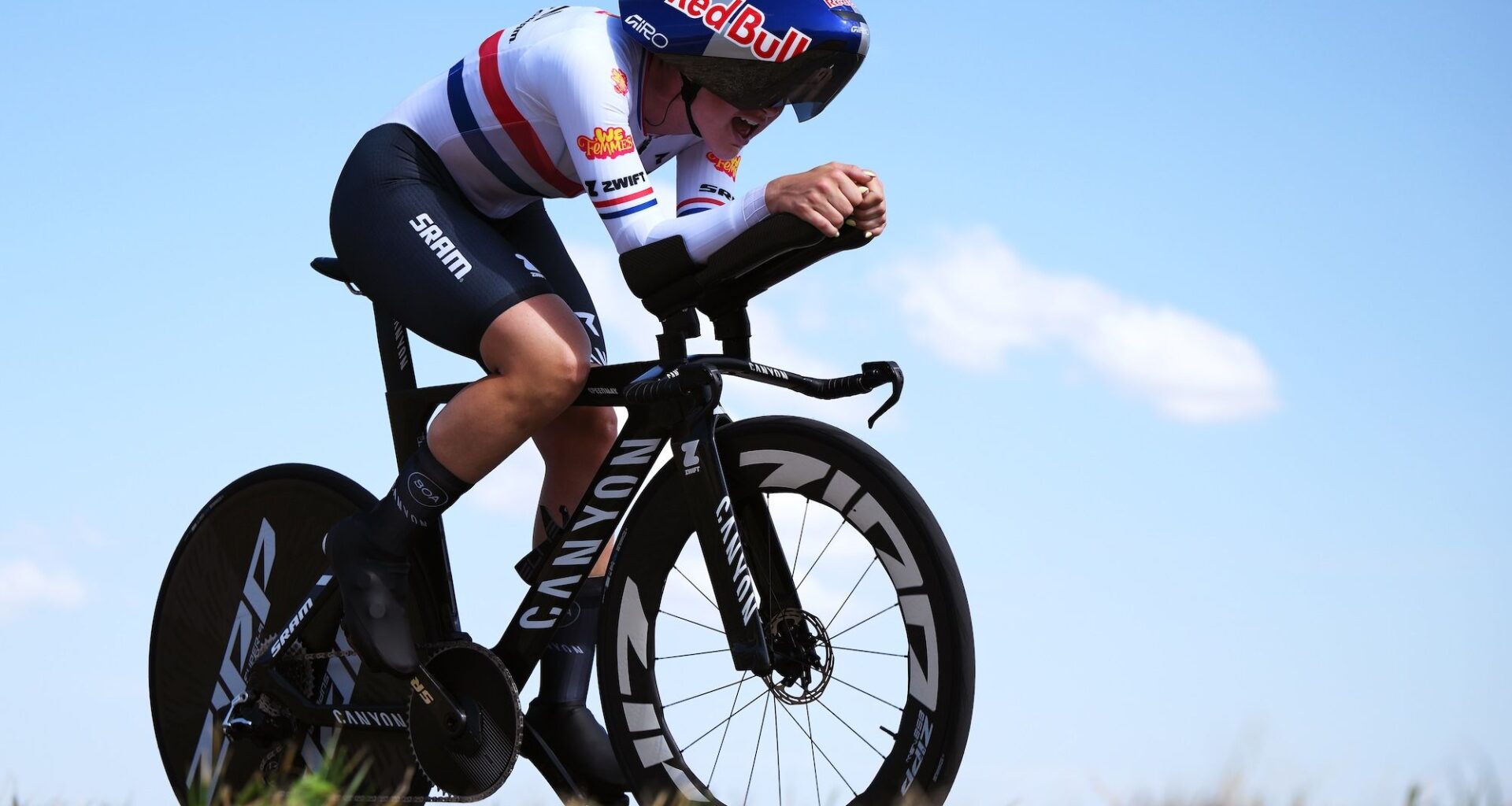 'I was maxing out the gears' - Zoe Bäckstedt falls short trying for first Tour de France Femmes stage win