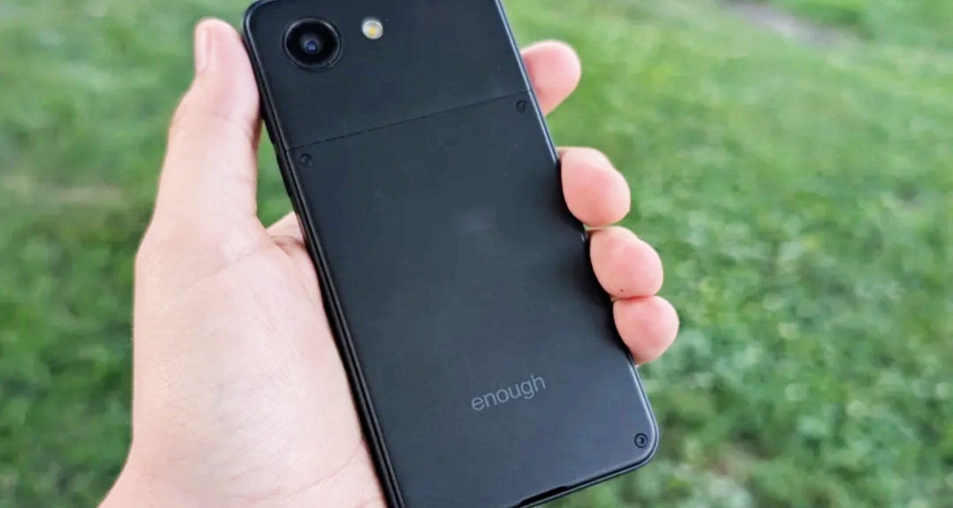 Enough Phone packs 5.3-inch display and modular battery into tiny Android smartphone