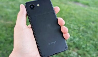 Enough Phone packs 5.3-inch display and modular battery into tiny Android smartphone