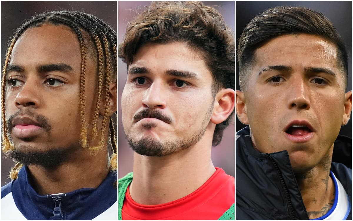 Transfer news LIVE: Arsenal FC triple deal, Alvarez twist; Chelsea offered Martinez; Liverpool, Man Utd latest