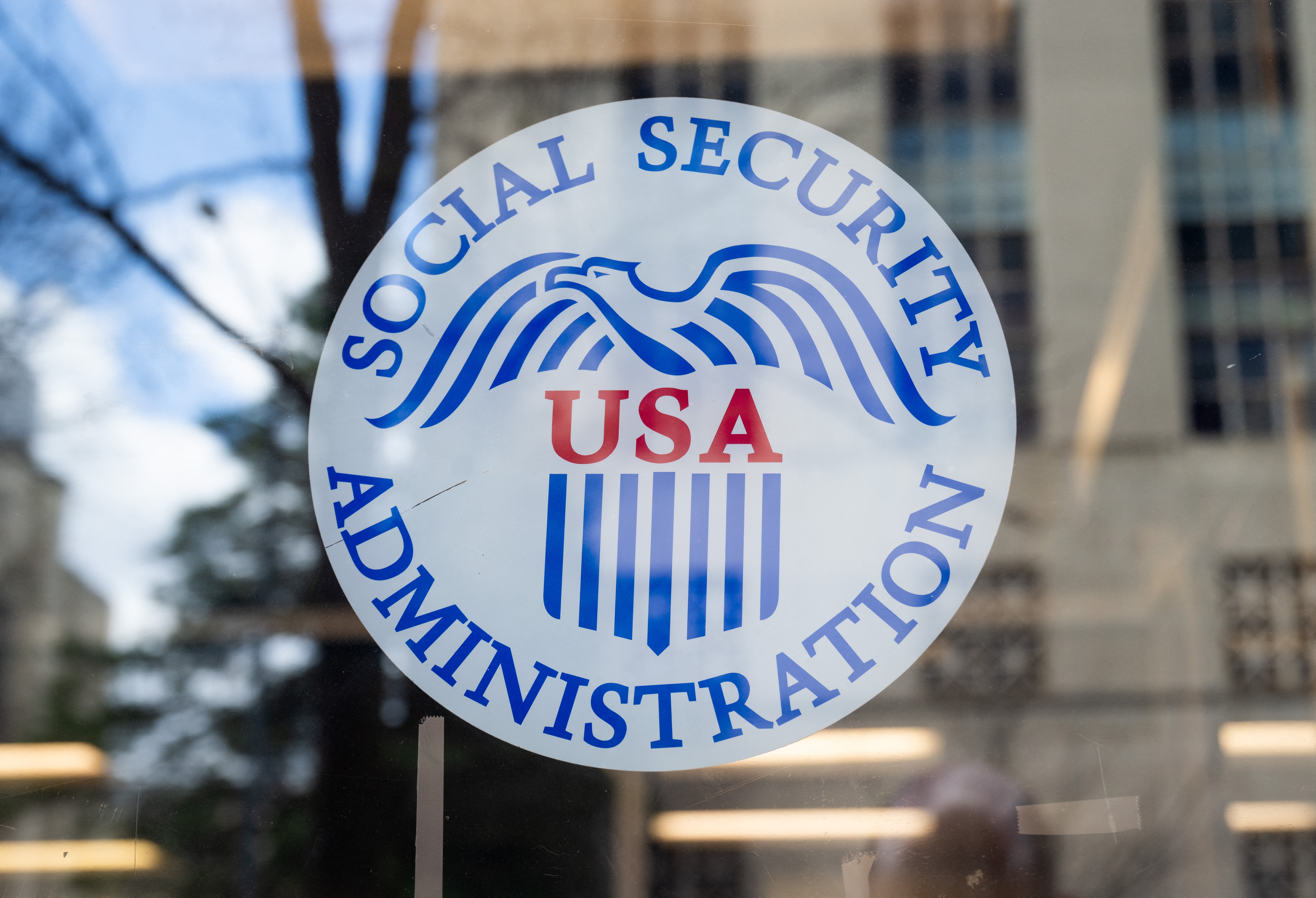 A shrinking gap between the number of workers and retirees in the United States has led to a funding crisis that will result in lower payments in six years if lawmakers don’t take action