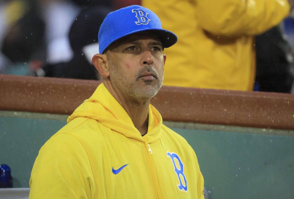 Alex Cora says he’s open to managing again after Red Sox tenure ended in April