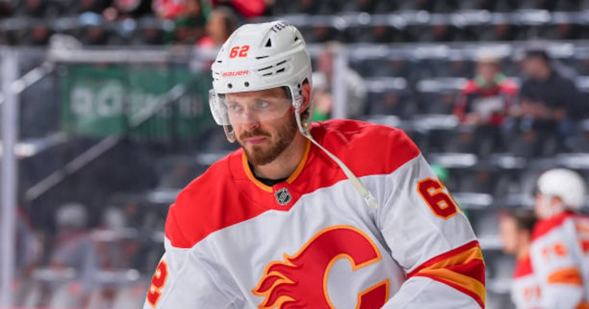 Former Calgary Flames D Miromanov signs two-year deal in KHL