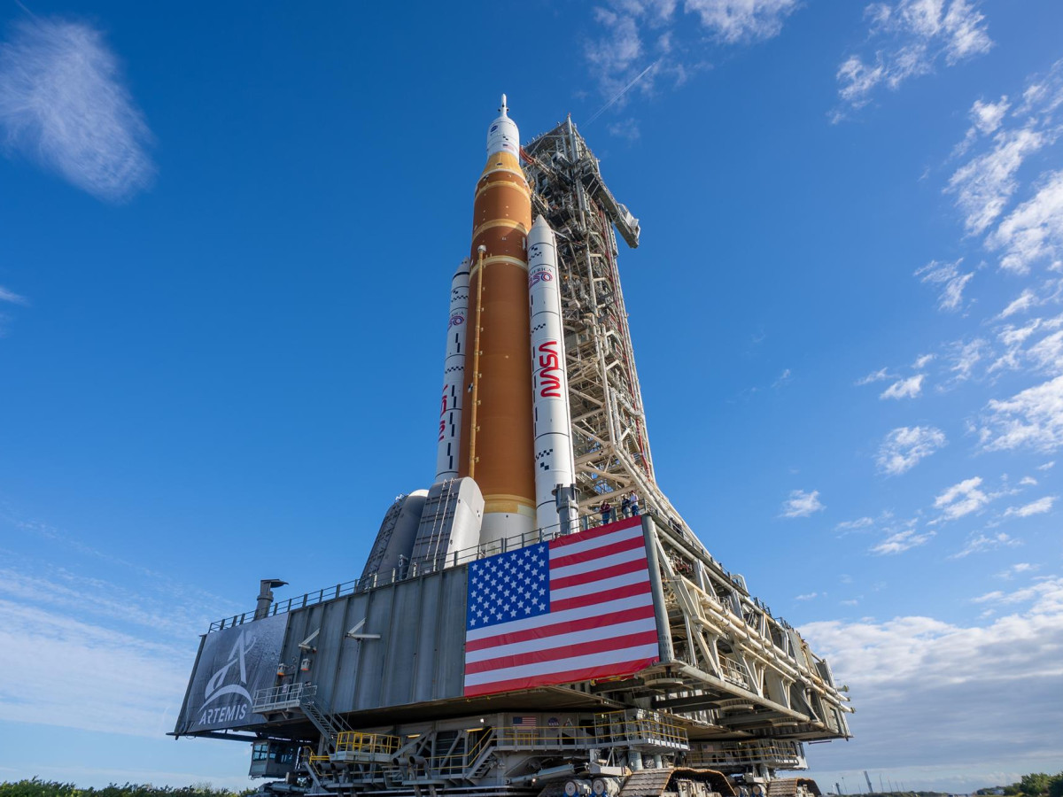 The New Space Race is back on
