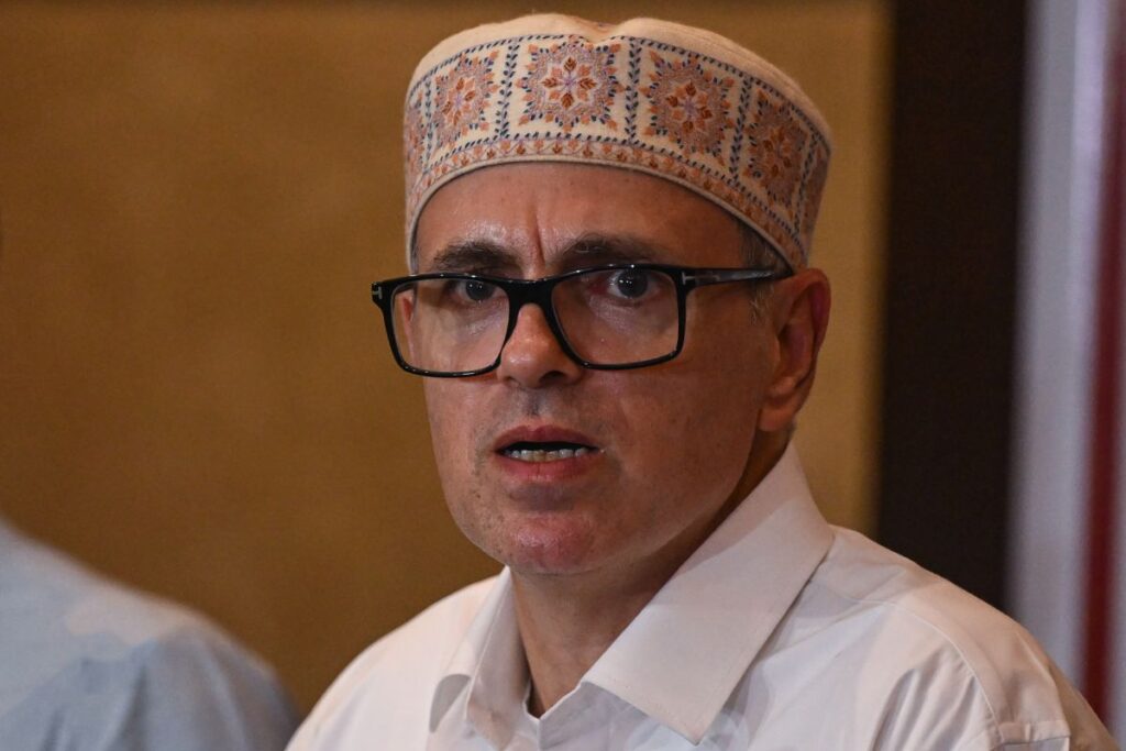 CM Omar Congratulates J&K's MMA Fighter Owais for Victory in Bulgaria