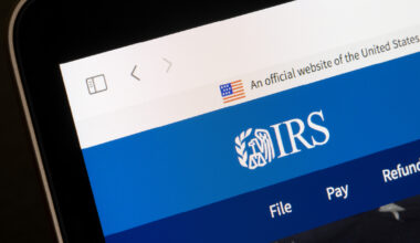 IRS provides guidance on rollovers between retirement plans and IRAs