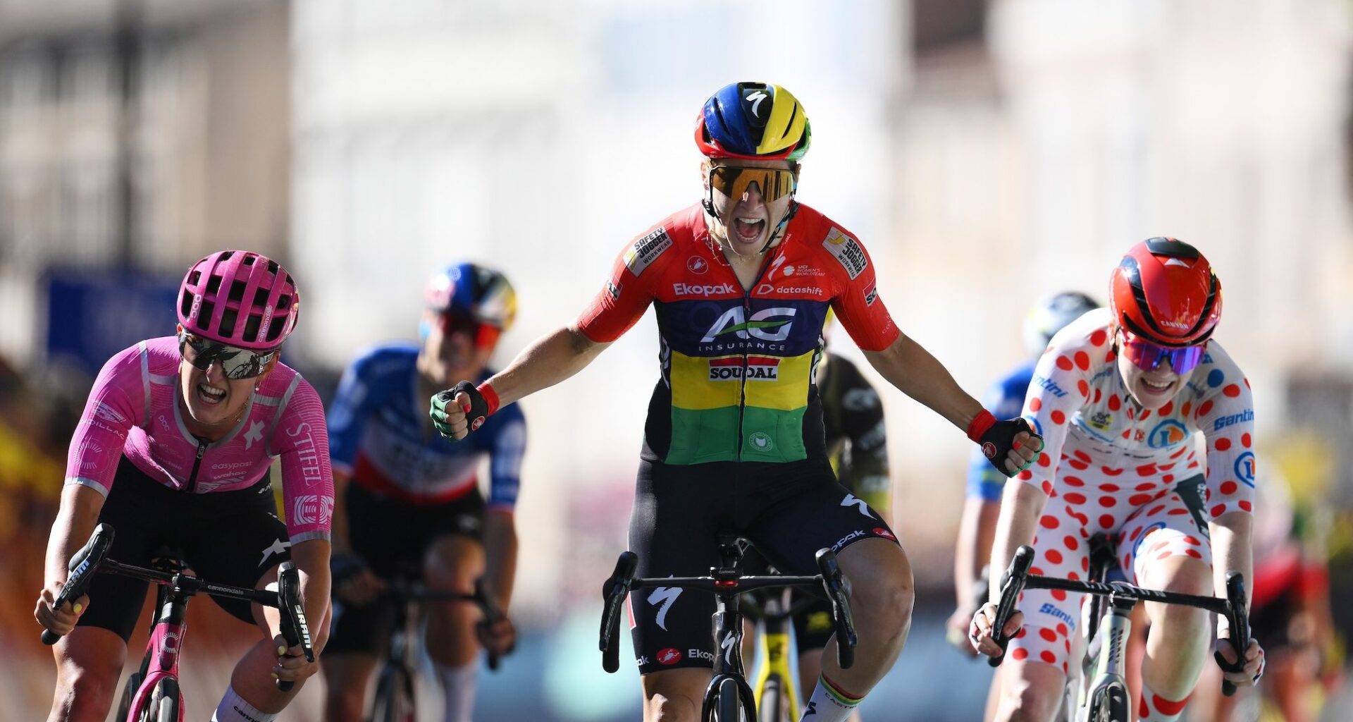 Tour de France Femmes: Kim Le Court-Pienaar surges from small pack for stunning win on stage 6
