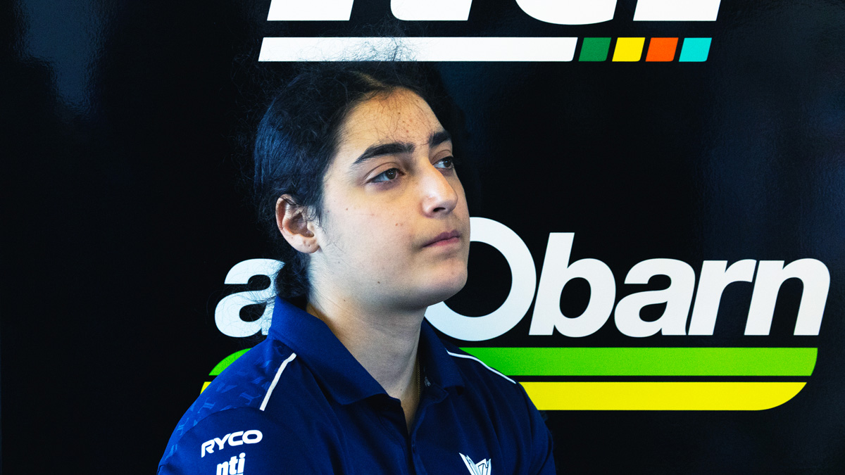 Leading female Supercars mechanic Sarah Abuawad rejoins Tickford Racing
