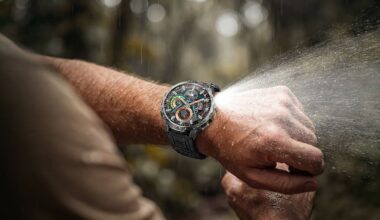 Rogbid SpinR is a rugged, budget-friendly smartwatch with optical scroll wheel for navigation