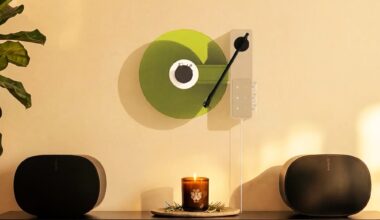 Ruka TD-1 turntable turns vinyl into wall art