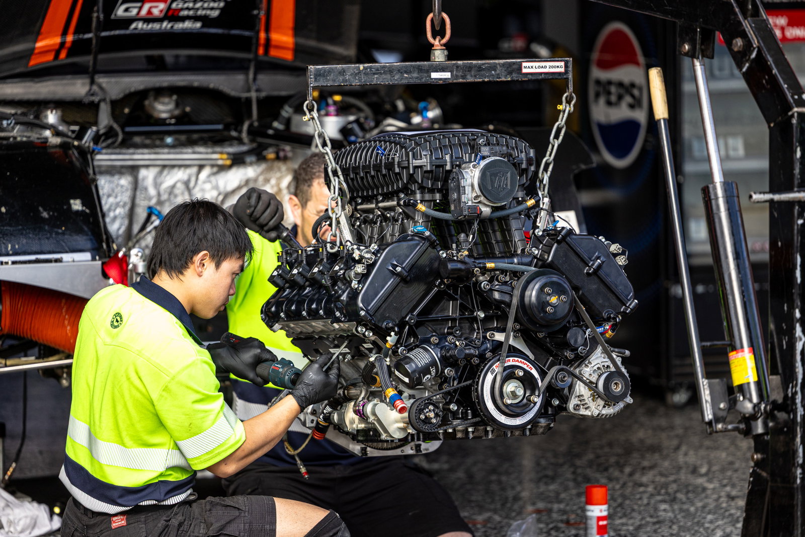 Toyota Supercars revert to A-spec engine for Ipswich test