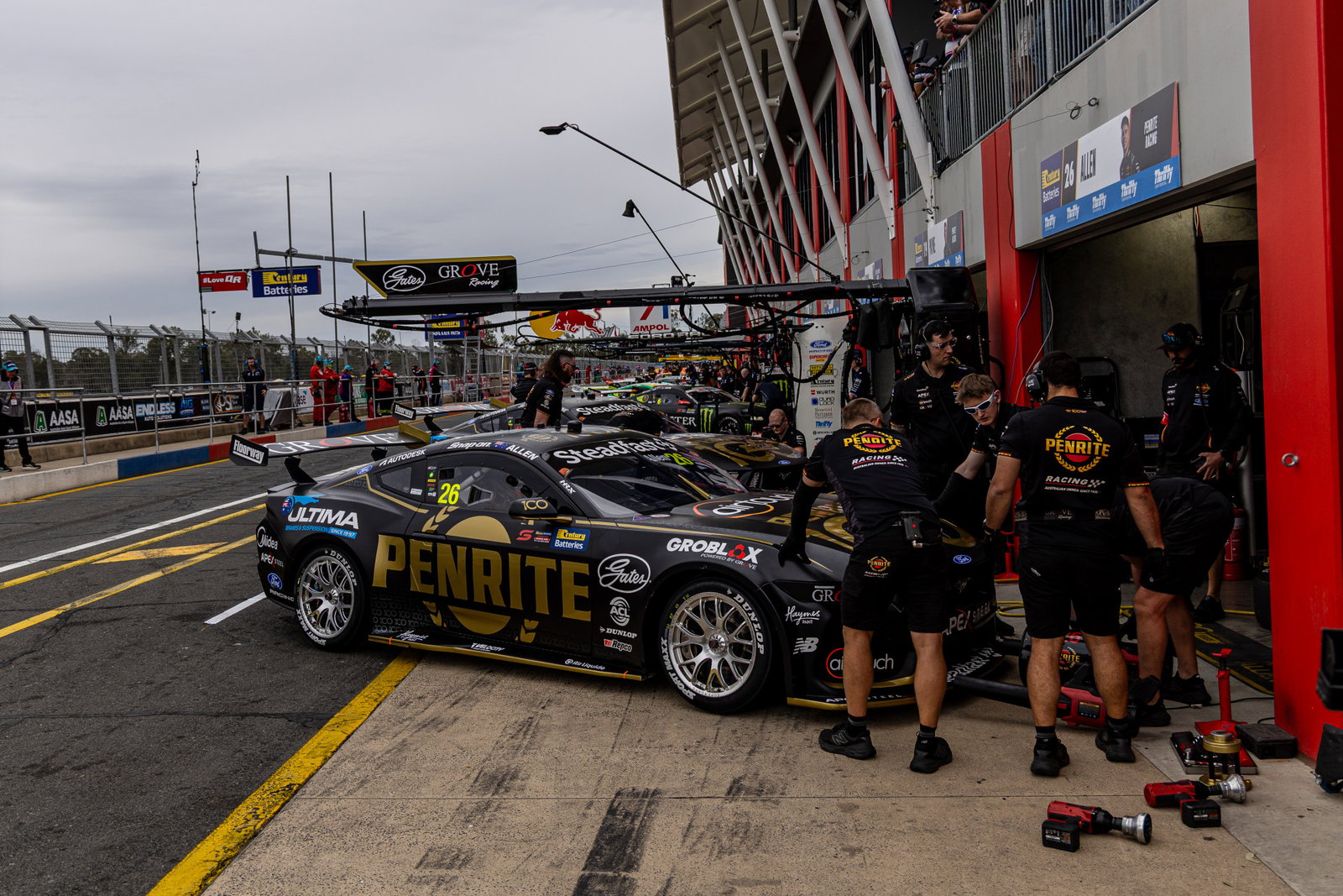 Winners and losers in The Bend pit lane order