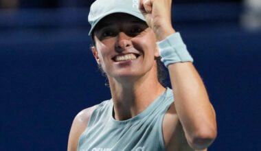 Imposing Swiatek Sweeps Rybakina for 26th Title in Toronto