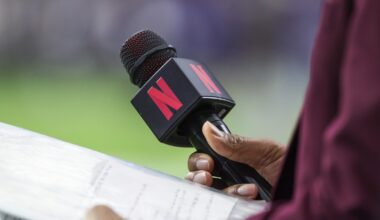 Netflix names broadcast team for NFL Melbourne game