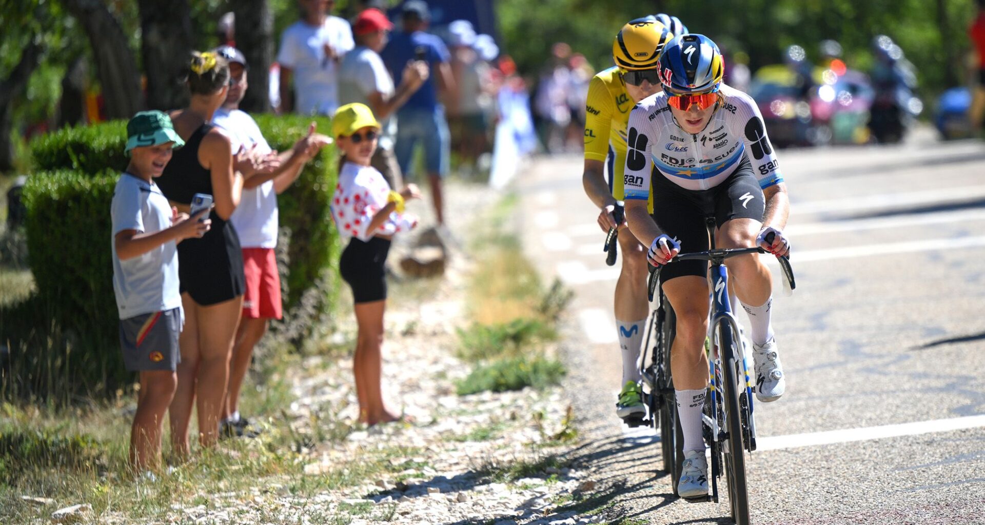 'I really should have closed the gap straight away' – Demi Vollering harbours Mont Ventoux regrets as Niewiadoma-Phinney soars into Tour de France Femmes lead