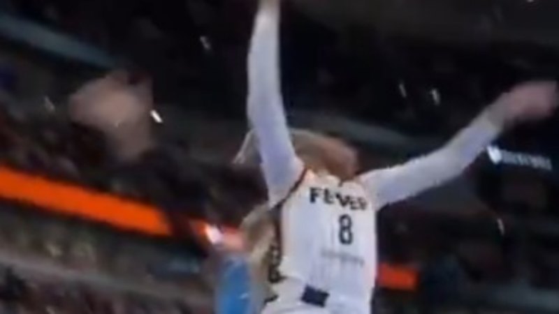 WNBA star ejected due to fragrant foul - SMH.com.au