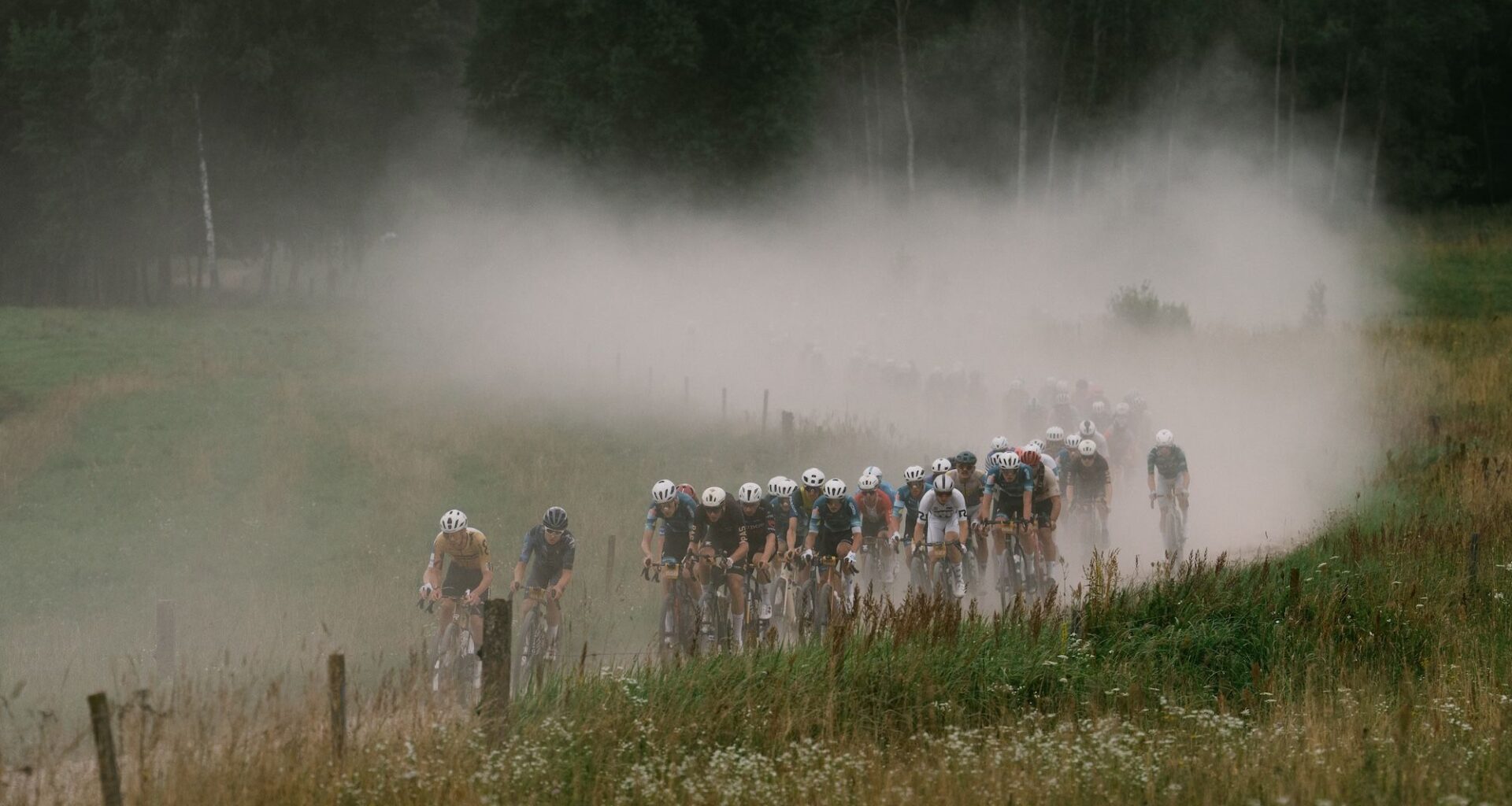 Gravel Earth Series: Marjolein van’t Geloof and Rait Arm win Lithuania's Megre Gravel