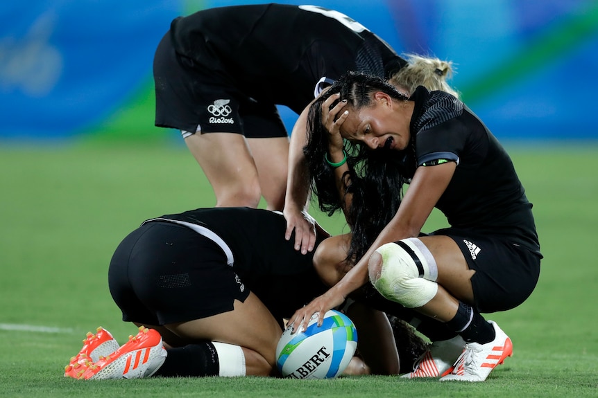 New Zealand players after losing women's rugby sevens final at the 2016 Olympics.