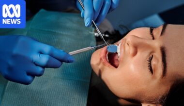 Victorian Premier Ben Carroll promises 10 free public dental clinics