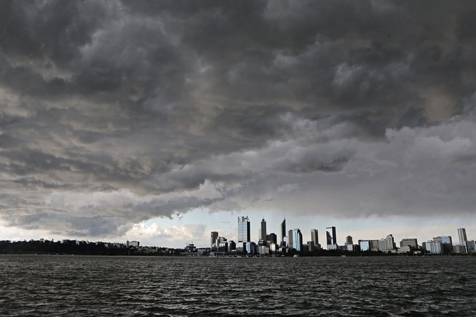 Rain is expected to shift north into Perth, before eventually pushing inland into the Wheatbelt and Great Southern throughout the day.