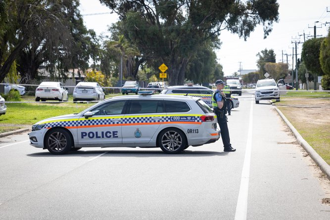 WA Police said rapid apprehension squad detectives were searching for four people, who “had their faces covered.” 