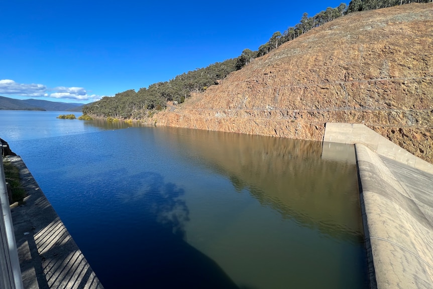 A nearly full Dartmouth Dam in Victoria's north-east