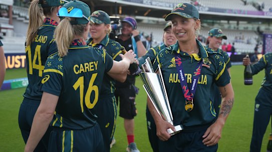 Ash Gardner with the trophy at Lord’s.