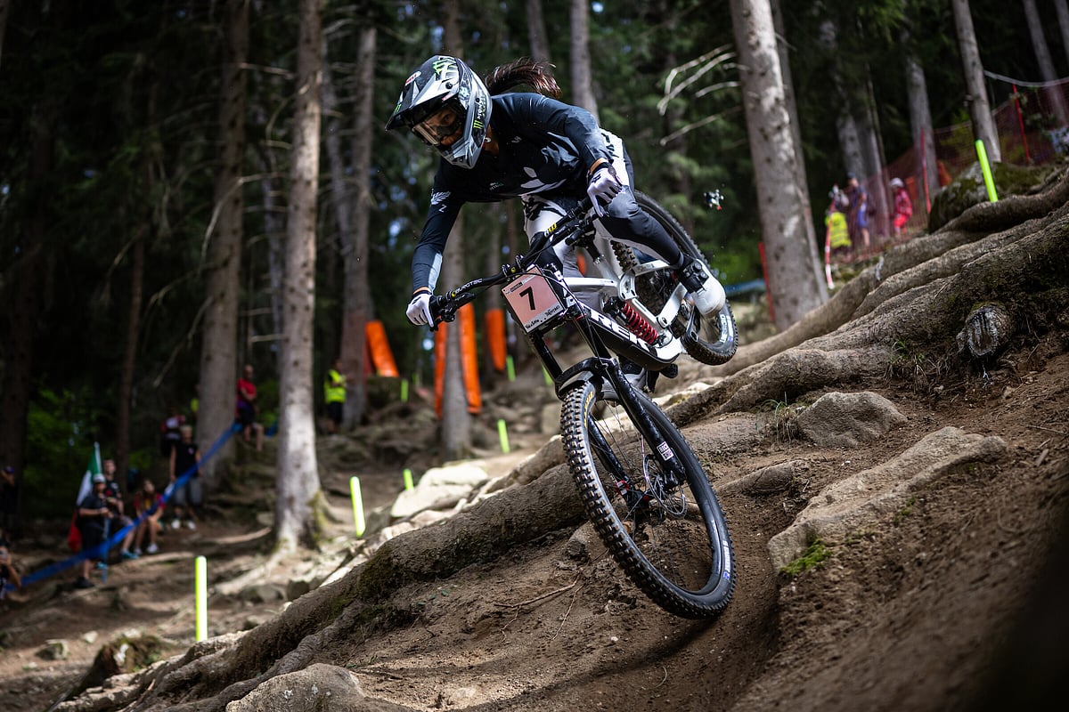 New Zealand gravity riders superb in UCI MTB World Downhill qualifying