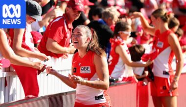 Sydney Swans AFLW captain says support 'just unbelievable' as crowd record smashed in emotional week