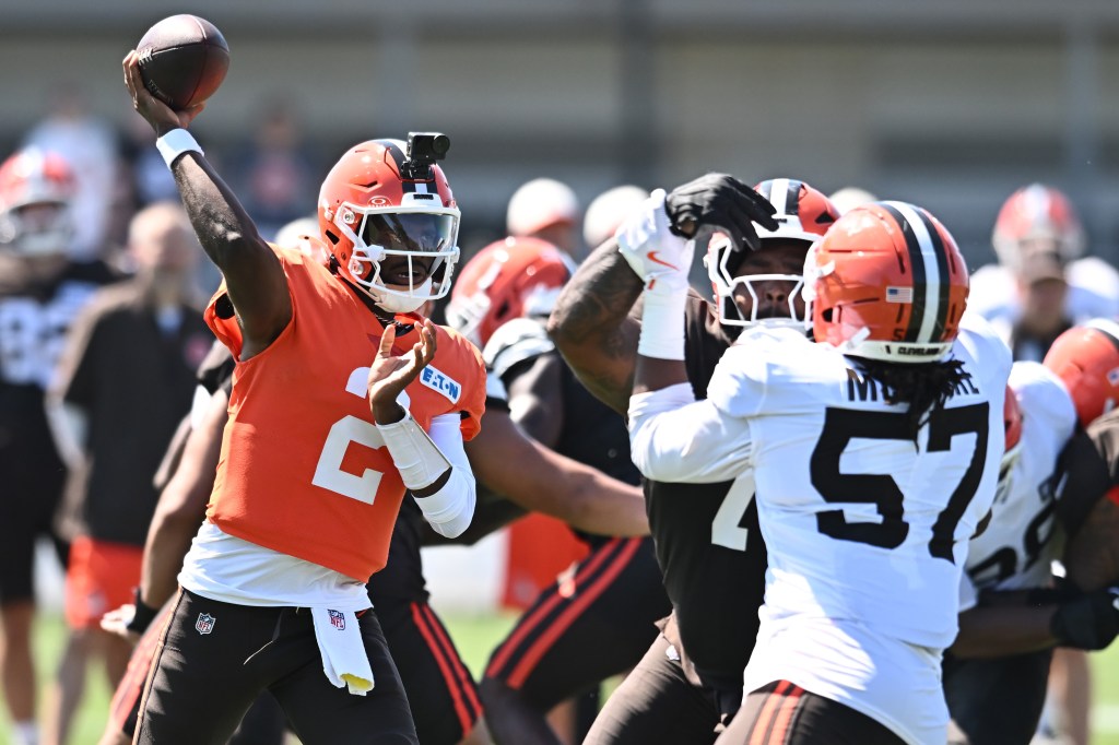 Cleveland Browns quarterback Shedeur Sanders (2) throws a pass during training camp.