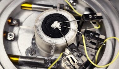 Scientists Watched Carbon Dioxide Being Pulled Out of The Air to Form Graphite : ScienceAlert