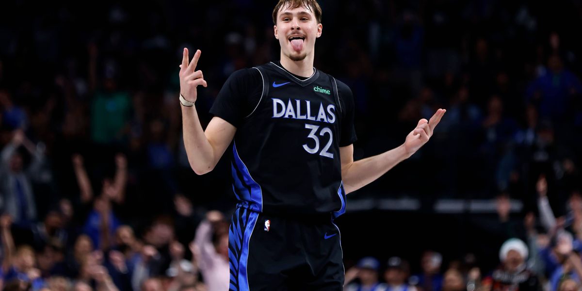 Dallas Mavericks offer massive bounty for Cooper Flagg's one-of-one rookie card