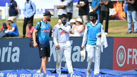 dinesh-chandimal-suffered-the-injury-on-the-fourth-morning-of-the-galle-test