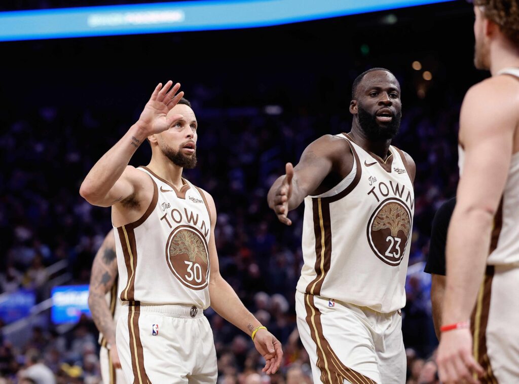 9 Active NBA Stars Who Stayed Loyal To One Franchise Through Everything