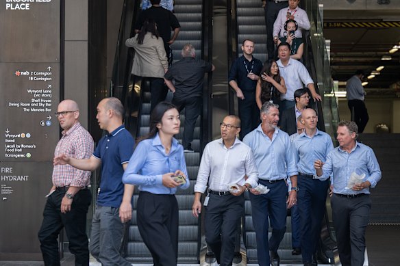 Workers in the CBD. Some Sydney regions of have very low rates of unemployment 