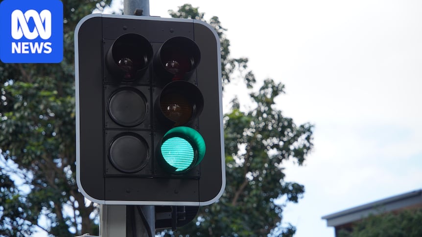 Artificial intelligence powered traffic lights are being trialled, but will it ease traffic congestion?